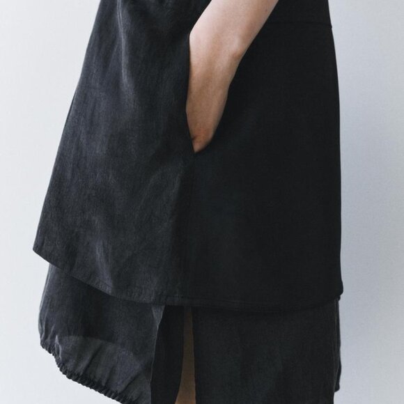 ZARA Short V-Neck, Sleeveless Dress ZW Collection - Size SMALL - Picture 4 of 15